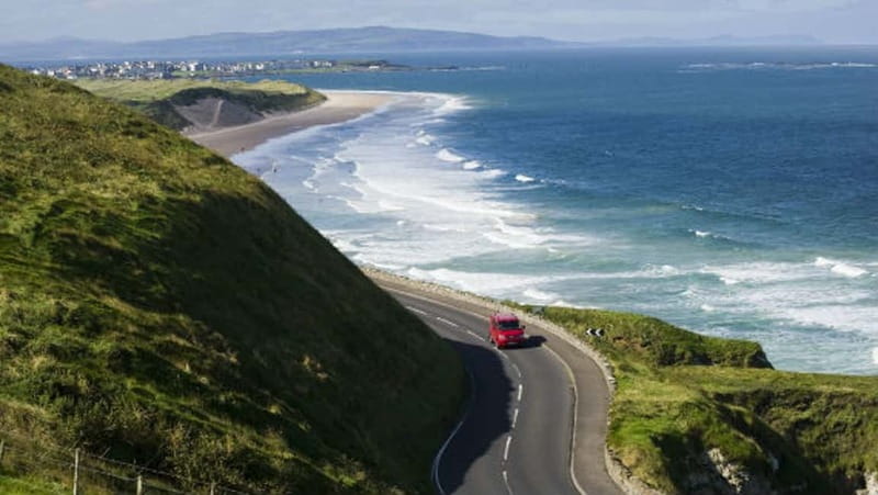 From Belfast: Giant's Causeway, Dunluce Castle & Dark Hedges - Key points to know before booking