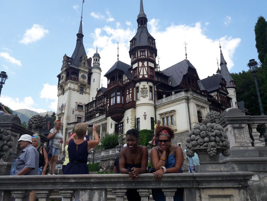 From Brasov: Peles Castle, Bran Castle & Cantacuzino Castle - Guides make the biggest difference