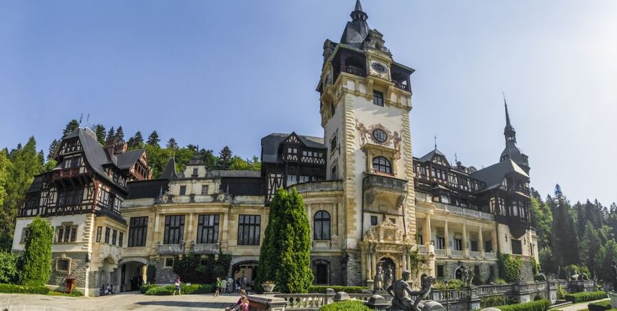 From Brașov: Romanian Castle Tour with Bran and Peles - Why this day trip works from Brașov