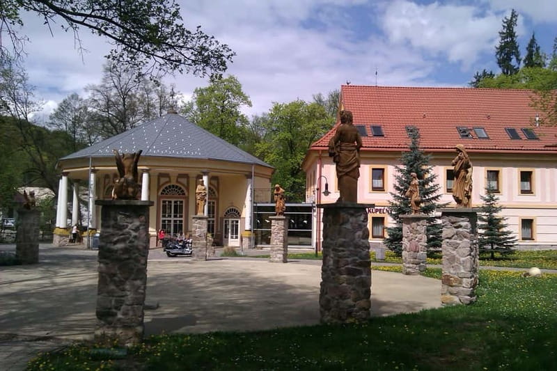 From Bratislava: UNESCO: Banská Štiavnica: Mine, Castle, Spa - What the $202 price really covers