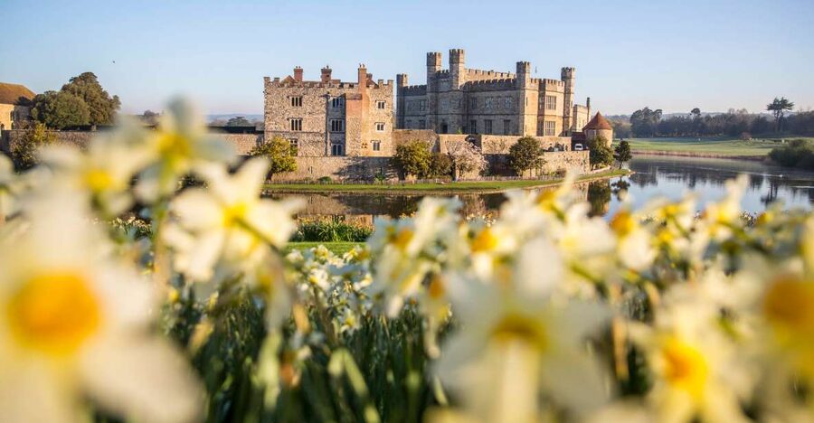 From Brighton: Leeds Castle & Canterbury Full-Day Trip - Canterbury begins with Westgate and the River Stour