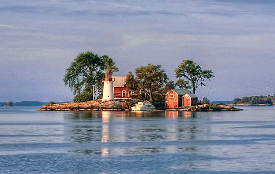 From Brockville: 1000 Islands 2.5-Hour Singer Castle Cruise - Starting at Brockville’s Block House Island