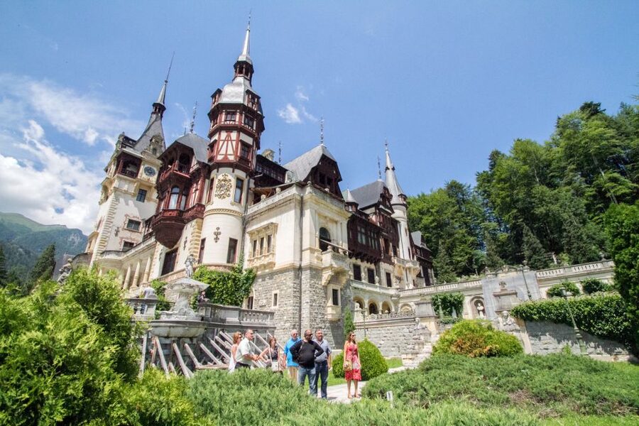 From Bucharest: Brasov Peles & Dracula's Castle Day Tour - Peles Castle: Romania’s Royal Showpiece