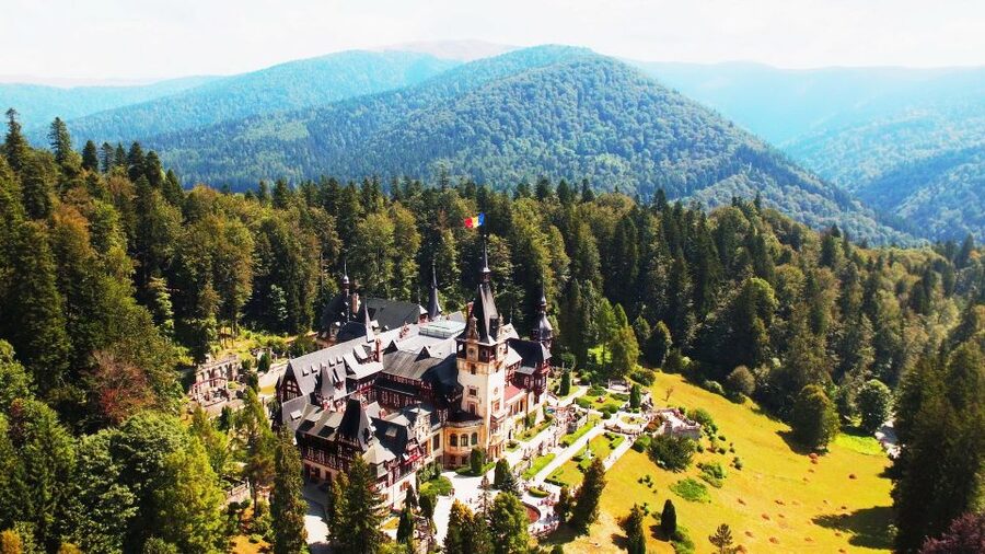 From Bucharest: Day Trip to Dracula and Peles Castle - What the $129 price really includes