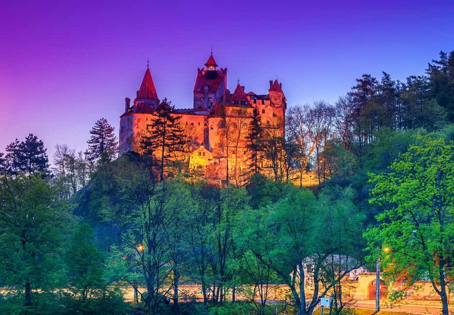 From Bucharest : Day Trip to Peles, Dracula's Castle, Brasov - The road to Sinaia and Peleș Castle