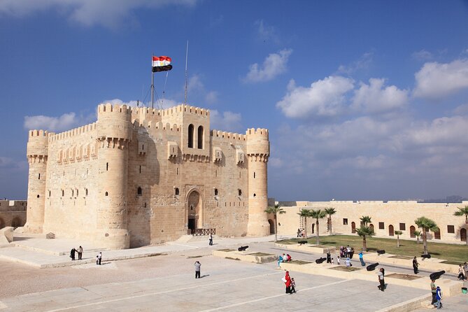 From Cairo: Alexandria Catacombs and Citadel Day Trip with Lunch - Qaitbay Citadel above the old lighthouse site