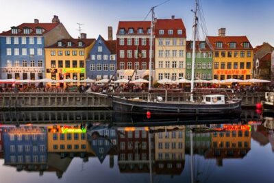 4-hour Private Hamlet Castle Tour