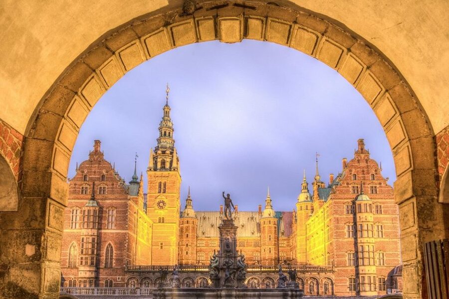 From Copenhagen: Private Frederiksborg Castle Tour - Arriving by the castle lake
