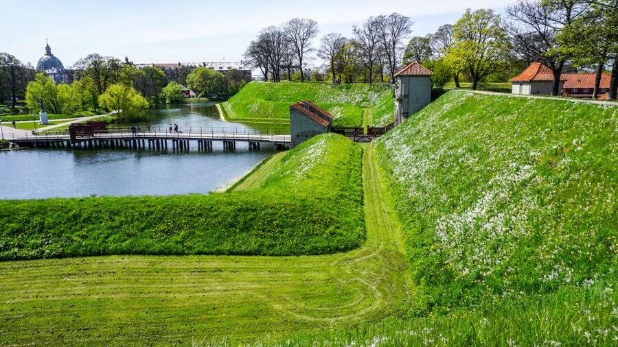 From Copenhagen: Private Frederiksborg Castle Tour - What the $789 group price really buys