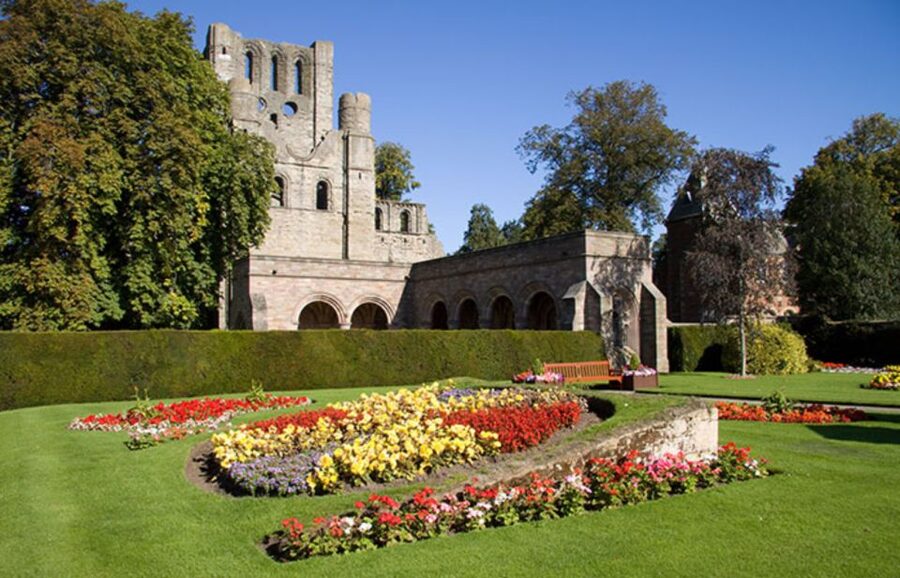 From Edinburgh: Alnwick Castle and Scottish Borders Tour - Key points to know before you book