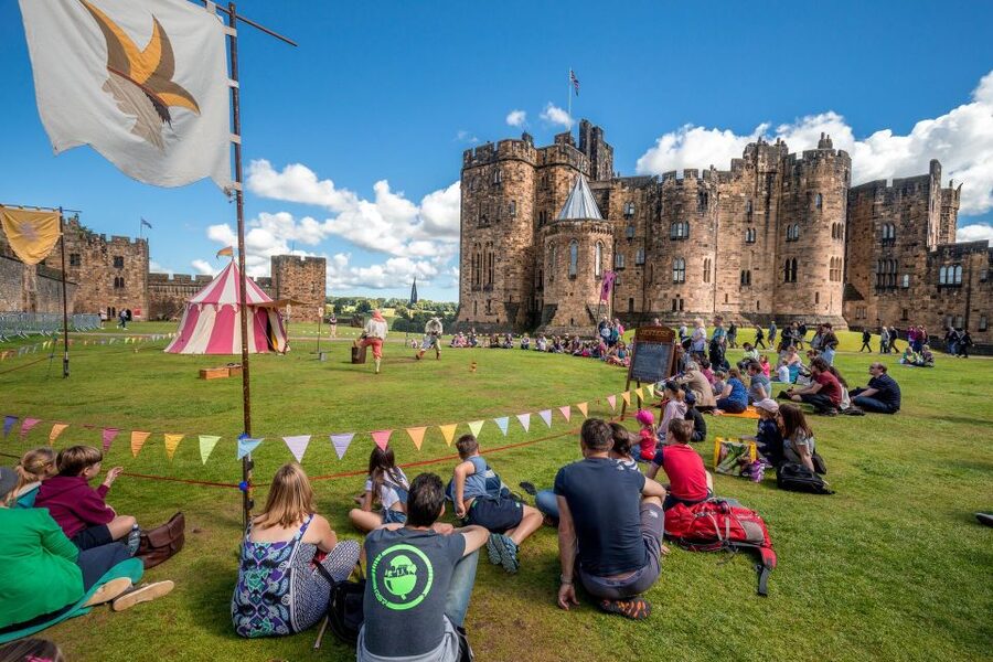 From Edinburgh: Day Trip to Bamburgh and Alnwick Castle - Alnwick Castle, from medieval home to Hogwarts