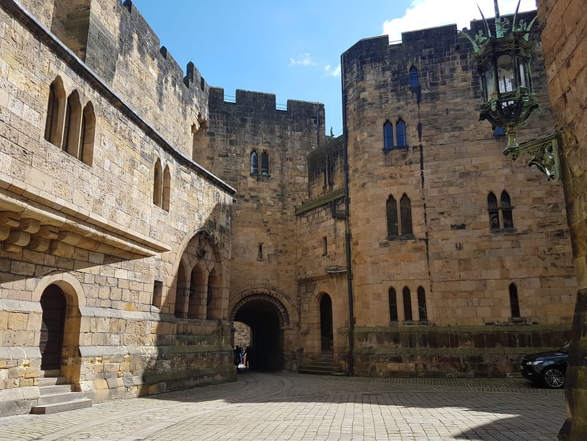 From Edinburgh: Holy Island, Alnwick Castle & Northumbria - Why this Northumbria day trip works