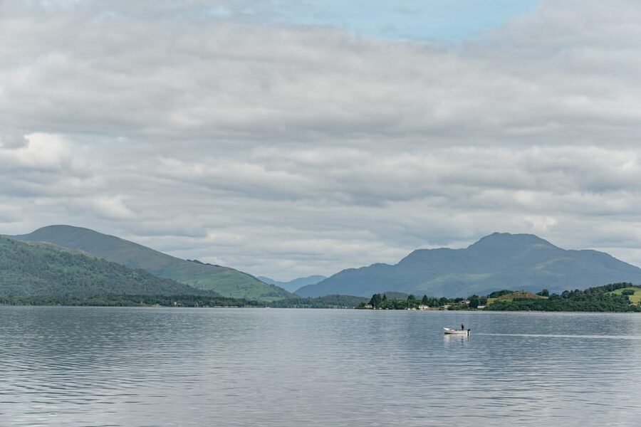 From Edinburgh: Loch Lomond, Stirling Castle & Kelpies Tour - Stirling and the castle on volcanic rock