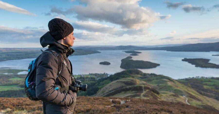 From Edinburgh: Loch Lomond, Stirling Castle & The Kelpies - The guide and audio options