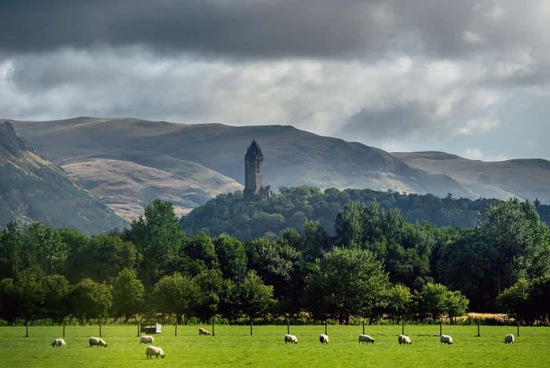 From Edinburgh: Stirling Castle, Kelpies and Loch Lomond - Aberfoyle and Duke’s Pass bring the scenery