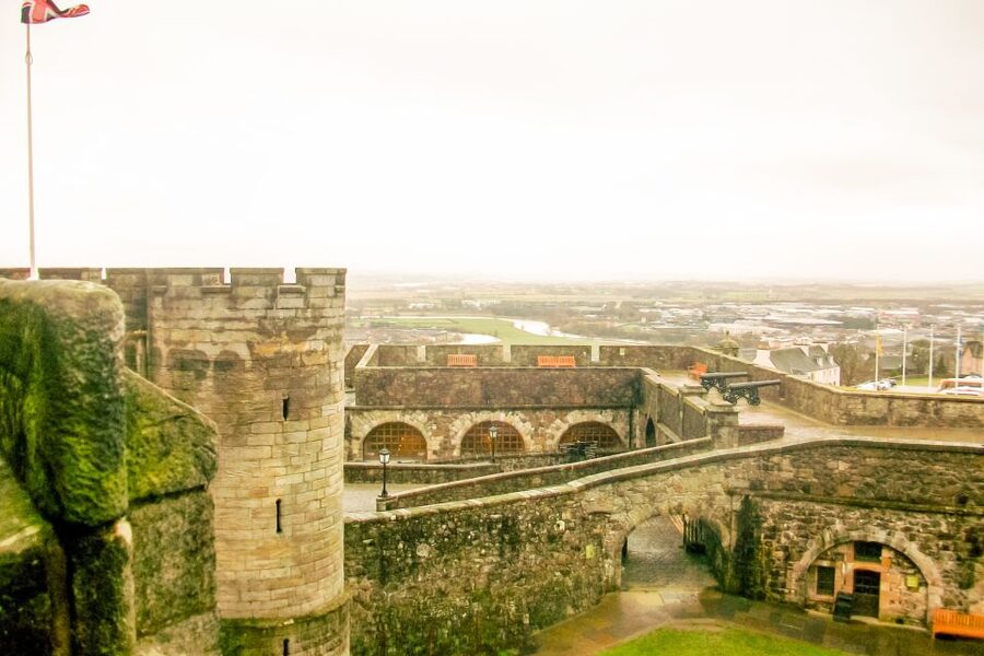 From Edinburgh: Stirling Castle, Loch Lomond & Whisky Tour - Stirling Castle and the old city
