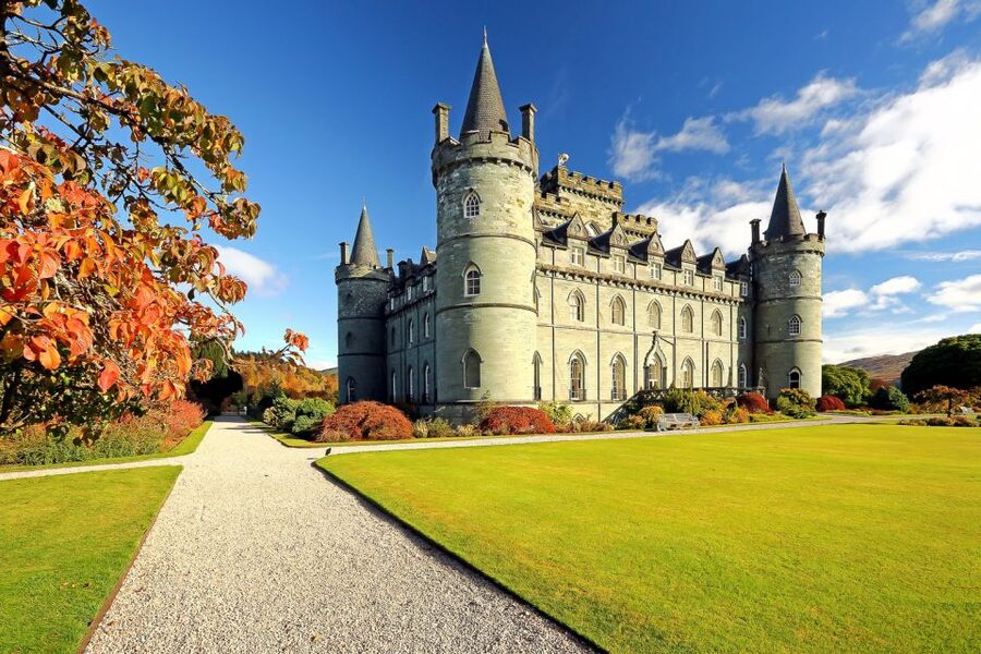 From Edinburgh: West Highland Lochs and Castles Day Trip - The Green Welly and King’s Knot finish the loop