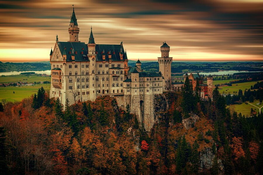 From Füssen: Neuschwanstein & Linderhof Castles Private Tour - What the Private Guide Adds