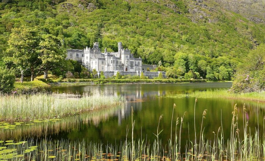 From Galway: Castles of Connemara Full-Day Tour - Oughterard, coffee, and small details on the road