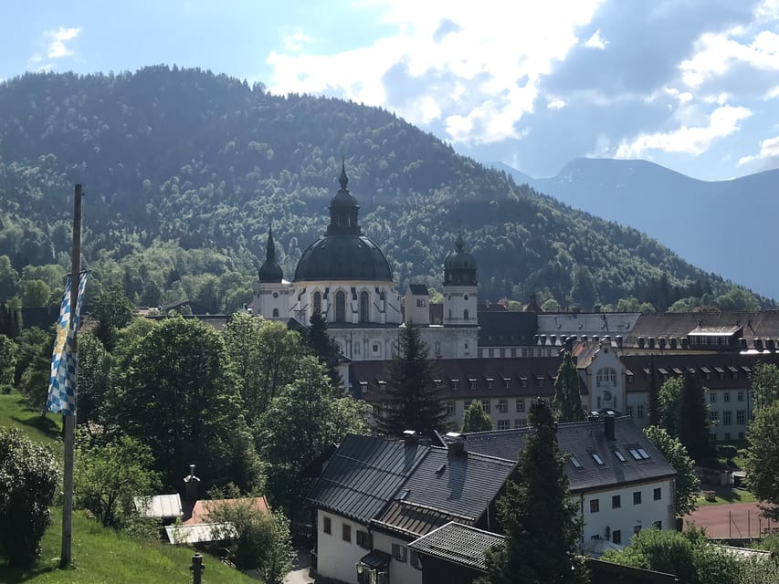 From Garmisch-Partenkirchen: Neuschwanstein Castle Tour - Oberammergau: a useful pause after the castle