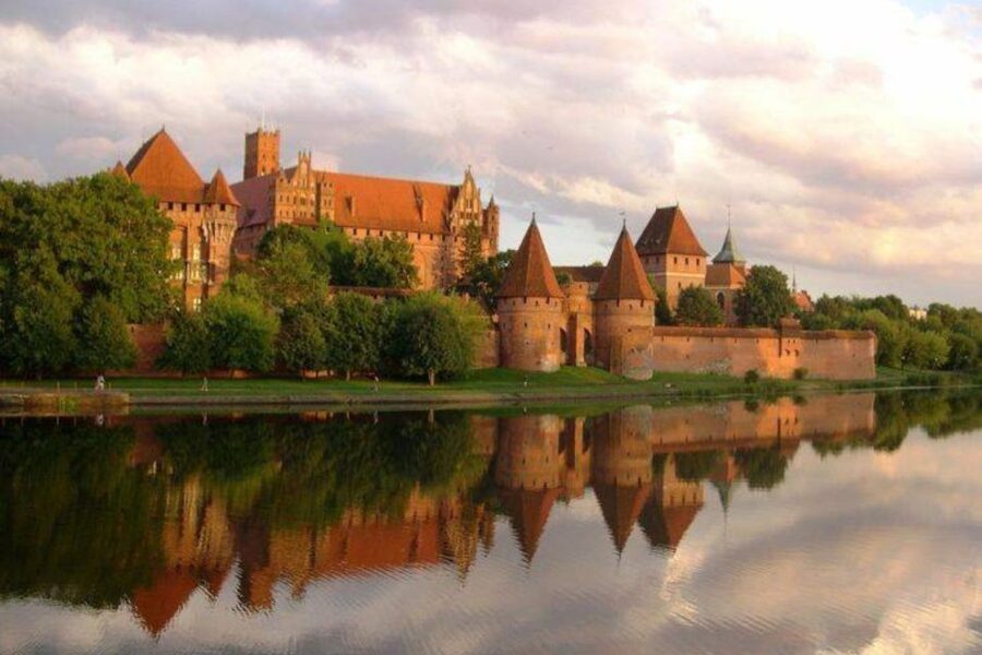 From Gdansk: Malbork Castle Trip with Ticket and Audio Guide - Entering the fortress with an audio guide