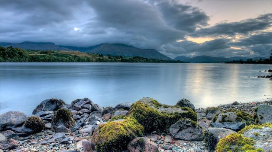 From Glasgow: Standing Stones, Castles & Highlands Tour - Inveraray Castle and the Campbell story