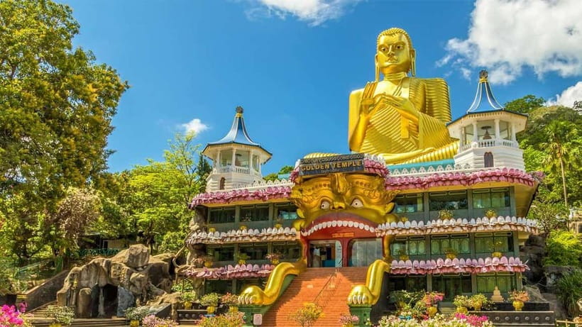 From Habarana: Dumbulla Cave & Sigiriya Fortress Tour - Booking advice for a smoother day