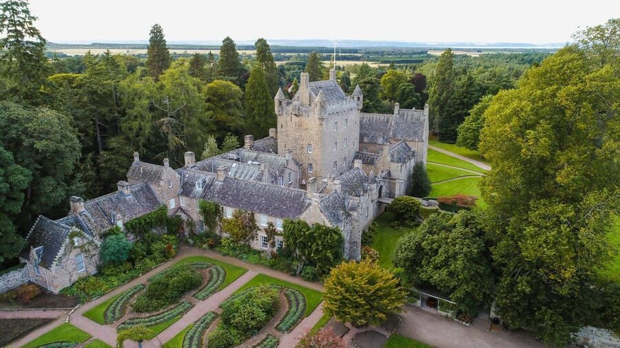 From Inverness: Cawdor Castle, Clava Cairns & The Cairngorms - The day at a glance