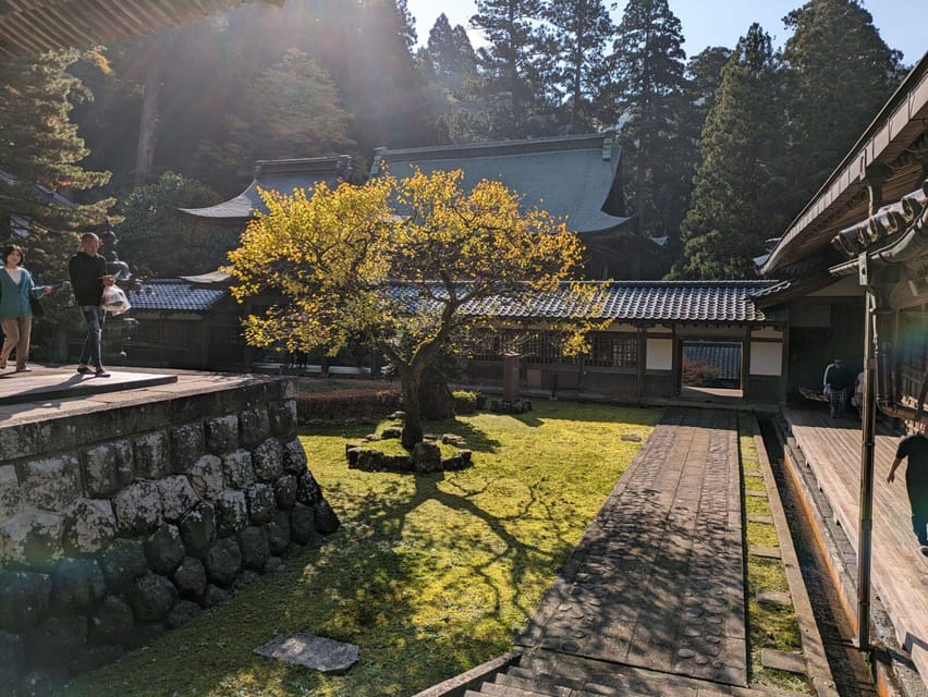 From Kanazawa: Eiheiji Buddhist Temple & Fukui Castle Town - Eiheiji is more than a beautiful temple stop
