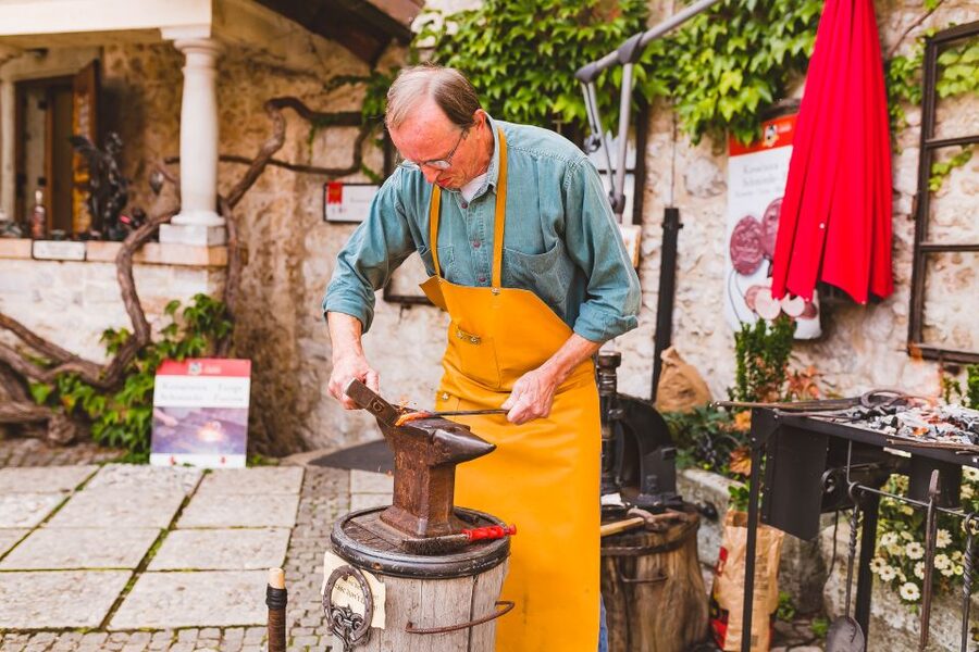 From Ljubljana: Lake Bled and Bled Castle Tour - Ringing the fortune bell