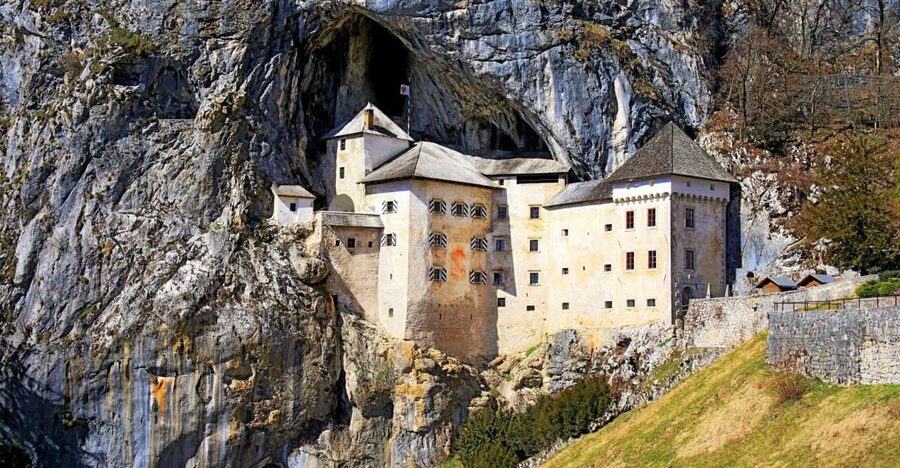 From Ljubljana: Postojna Cave & Predjama Castle Guided Trip - Timing, crowds, and the short schedule