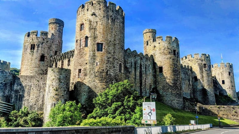 From Llandudno: Portmeirion, Snowdonia and Castles Tour - Waterfalls and the Tu Hwnt-i’r Bont stop