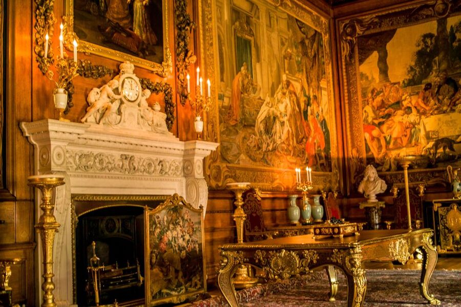From London: Skip-the-line Windsor Castle Private Car Trip - St George’s Chapel and the royal burial site