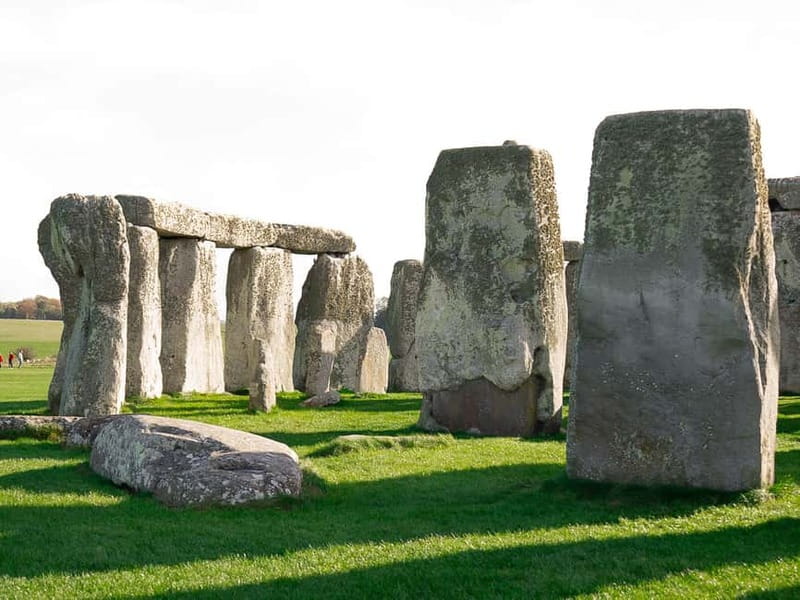 From London: Stonehenge & Windsor Castle Tour with Tickets - Food, pacing, and the real shape of the day