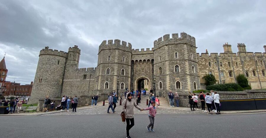 From London: Windsor Castle & Stonehenge Private Day Trip - Key points to know before booking