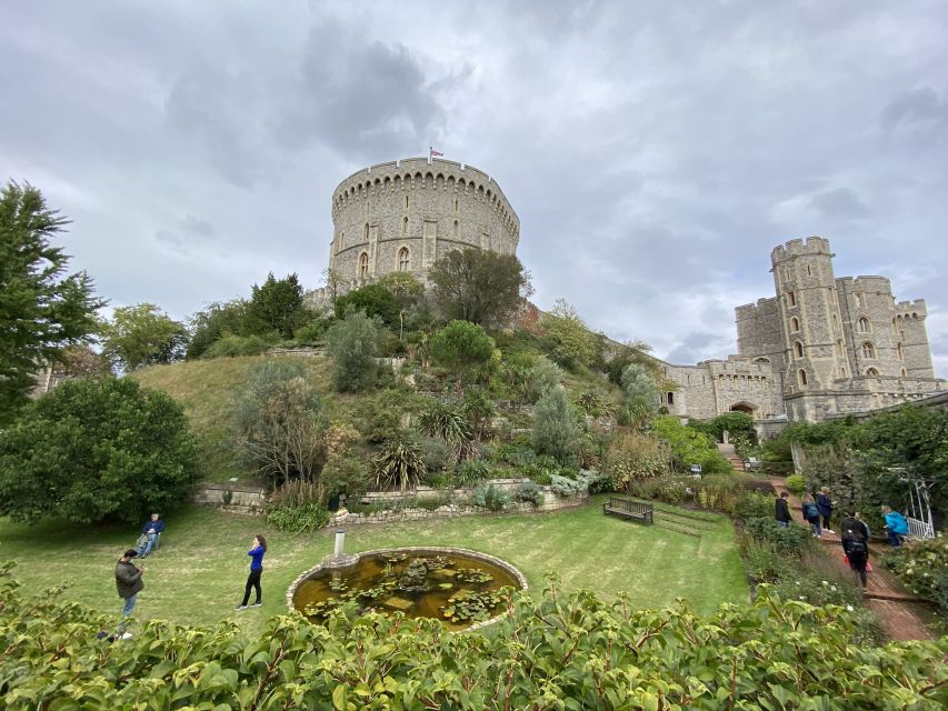 From London: Windsor Castle & Stonehenge Private Day Trip - The midday drive toward Stonehenge