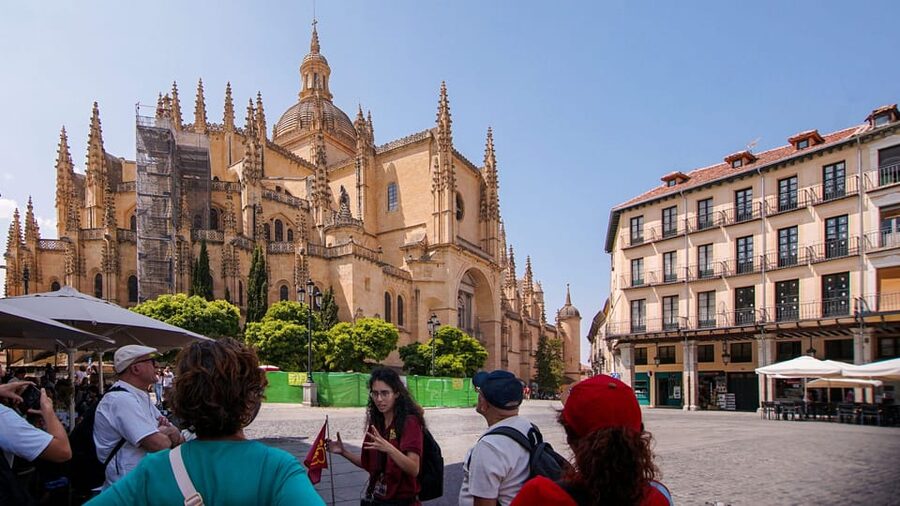 From Madrid: Guided Day Trip to Segovia, optional Alcázar - The Alcázar adds the fairy-tale finish