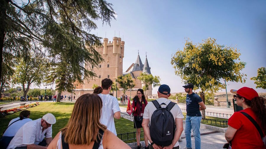 From Madrid: Guided Day Trip to Segovia, optional Alcázar - The one-hour walking tour puts Segovia in context