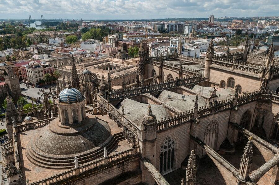 From Malaga: Private Seville, Alcazar and Cathedral Day Trip - The Real Alcázar and royal Seville