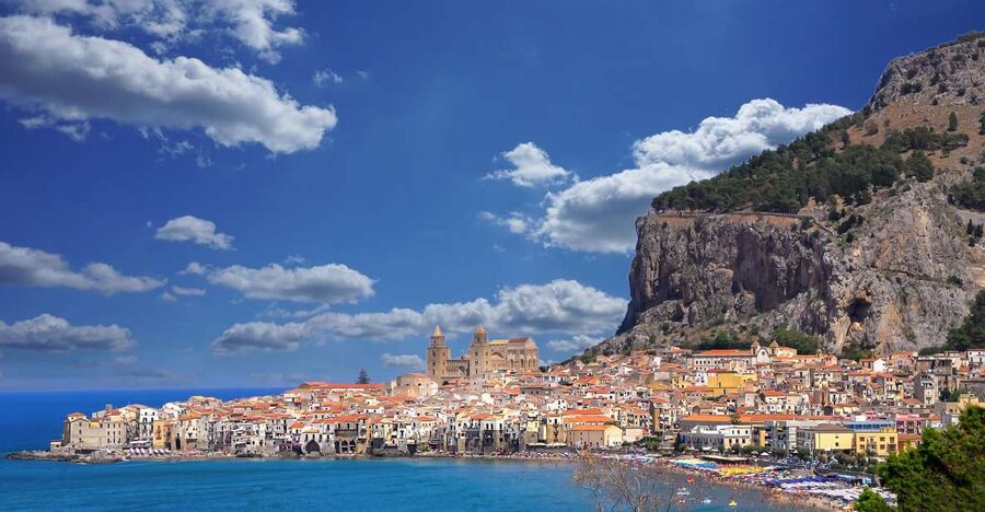 From Palermo: Medieval castle tour of Caccamo and Cefalù. - Caccamo Castle and the climb above town