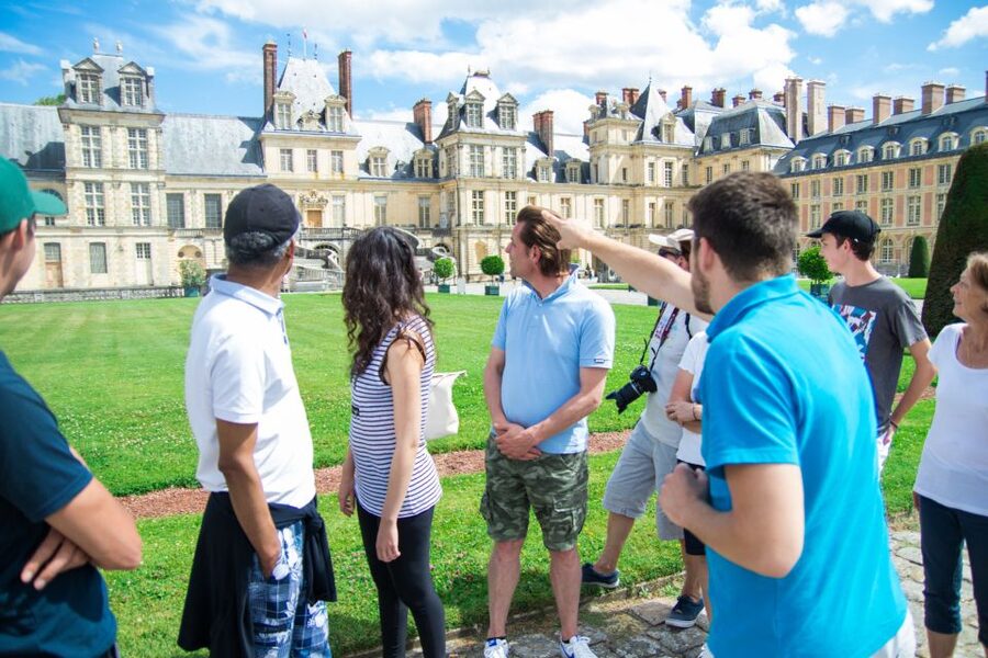 From Paris: Chateau de Fontainebleau & Vaux-Le-Vicomte Tour - Fontainebleau: royal rooms, imperial memories