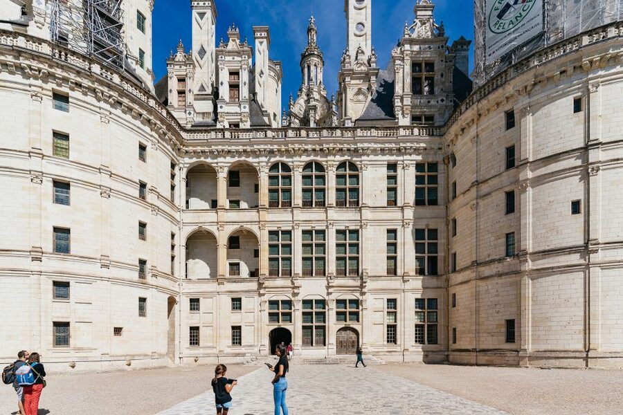 From Paris: Loire Valley Castles Day Trip With Wine Tasting - Is $104 good value?