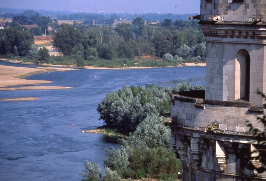 From Paris: Loire Valley Castles Full-Day Tour with Lunch - Key points before you book