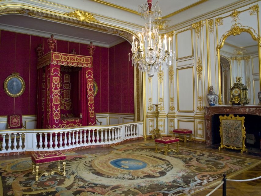 From Paris: Loire Valley Castles Tour with Hotel Transfers - Who should book this Loire Valley tour?