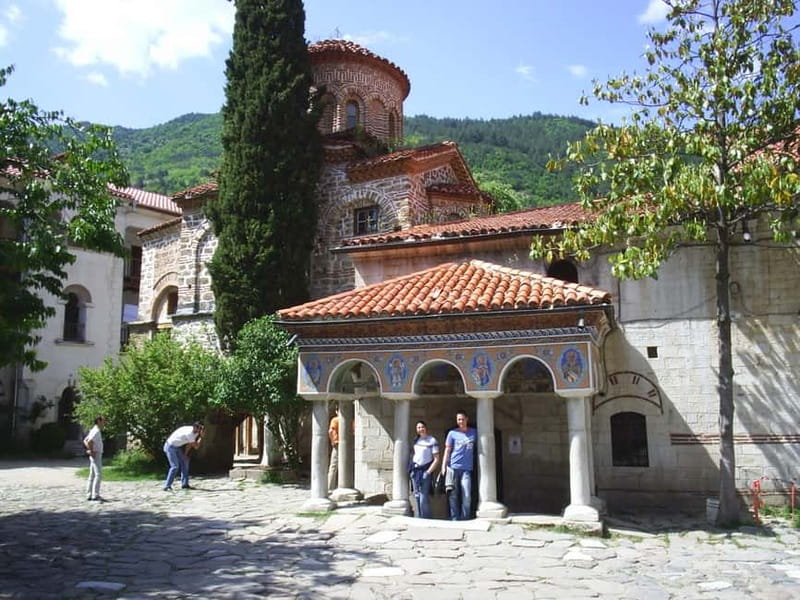 From Plovdiv: Bachkovo Monastery & Asen’s Fortress Tour - Who should book this tour?