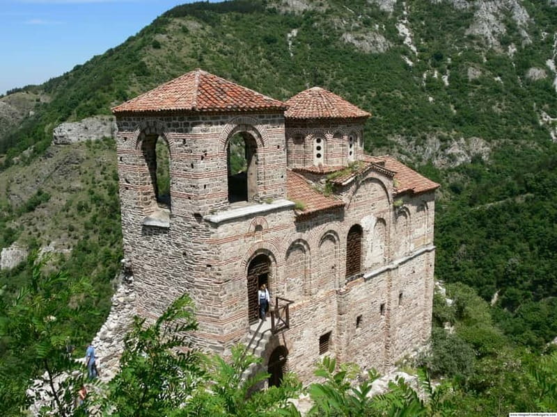 From Plovdiv: Bachkovo Monastery & Asen’s Fortress Tour - Asen’s Fortress and the climb above Asenovgrad