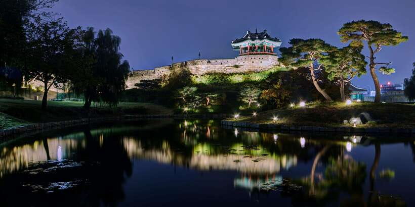 From Seoul: Suwon Hwaseong Fortress Night Tour - The summer weekend change: Suwon Haenggung Palace