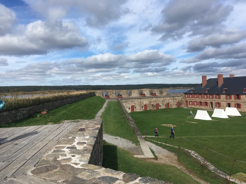 From Sydney, Canada: Walking Tour of Louisbourg Fortress - Why Fortress Louisbourg makes a strong shore excursion