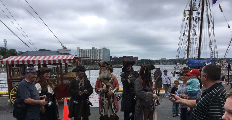 From Sydney, Canada: Walking Tour of Louisbourg Fortress - Meeting your guide at Sydney’s port