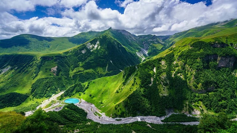 From Tbilisi: Ananuri Fortress and Kazbegi Day Trip - Ananuri brings Georgia’s medieval past into focus